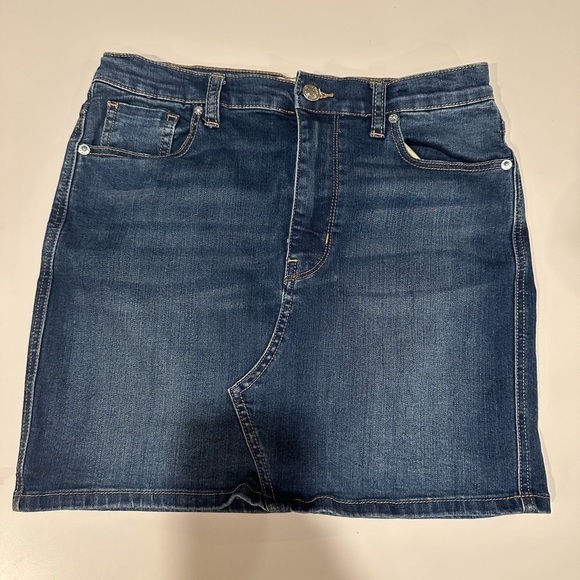We The Free Dresses & Skirts - We the Free Dark Blue Denim Skirt Size 29